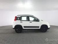 Usata Fiat Panda 4x4 Wild 86 CV (63 kW) 2021 Bianco Utilitaria