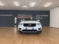usata Volvo XC40 D4 4WD Geartronic Momentum 2019