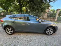 Usata Volvo V40 Momentum 150 CV (110 kW) 2015 Grigio Berlina