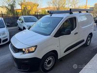 Usata Peugeot Partner Premium 100 CV (73 kW) 2021 Bianco metallizzato Monovolume