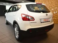 Usata Nissan Qashqai Acenta 131 CV (96 kW) 2012 Bianco perla SUV