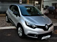 Usata Renault Captur 90 CV (66 kW) 2015 Grigio SUV