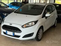 Usata Ford Fiesta 75 CV (55 kW) 2017 Bianco Utilitaria