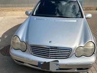 Usata Mercedes C220 Elegance 95 CV (69 kW) 2002 Berlina