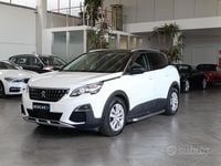 Usata Peugeot 3008 Active 120 CV (88 kW) 2017 Other SUV