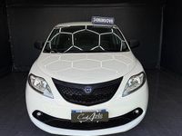 Usata Lancia Ypsilon Platinum 69 CV (50 kW) 2020 Bianco Utilitaria