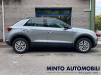Usata VW T-Roc Pro 150 CV (110 kW) 2024 Argento SUV