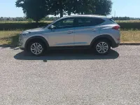 Usata Hyundai Tucson 132 CV (97 kW) 2016 Grigio SUV
