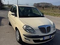 Usata Lancia Ypsilon 80 CV (58 kW) 2003 Bianco Utilitaria
