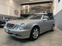 Usata Mercedes CLK320 Elegance 218 CV (160 kW) 2000 Grigio Cabrio