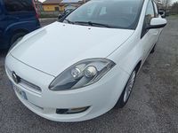 Usata Fiat Grande Punto 77 CV (56 kW) 2010 Bianco Utilitaria