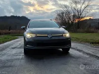 Usata VW Golf VIII 131 CV (96 kW) 2021 Grigio Station wagon