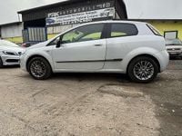 Usata Fiat Punto Active 60 CV (44 kW) 2011 Utilitaria