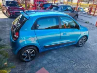 Usata Renault Twingo 70 CV (51 kW) 2016 Blu Utilitaria