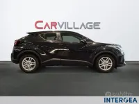 Usata Toyota C-HR Active 122 CV (89 kW) 2022 Nero SUV