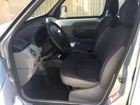 Usata Renault Kangoo 82 CV (60 kW) 2007 Argento Monovolume