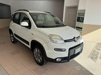 Usata Fiat Panda 4x4 S 75 CV (55 kW) 2013 Bianco Utilitaria