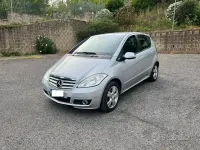 Usata Mercedes A180 Avantgarde 109 CV (80 kW) 2012 Grigio Utilitaria