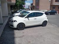 Usata Lancia Ypsilon 69 CV (50 kW) 2021 Bianco Utilitaria