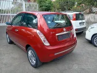 Usata Lancia Ypsilon 60 CV (44 kW) 2007 Rosso Utilitaria