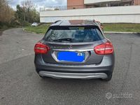 Usata Mercedes GLA180 Business 109 CV (80 kW) 2017 Grigio SUV