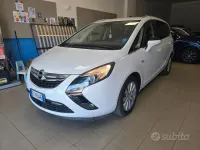 Usata Opel Zafira Tourer Cosmo 150 CV (110 kW) 2014 Bianco Monovolume