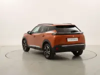 Usata Peugeot 2008 Allure 110 CV (80 kW) 2021 Arancione SUV