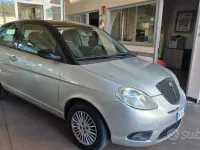 Usata Lancia Ypsilon 60 CV (44 kW) 2007 Argento Utilitaria