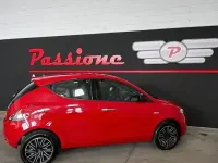 Usata Lancia Ypsilon Gold 69 CV (50 kW) 2018 Rosso Utilitaria