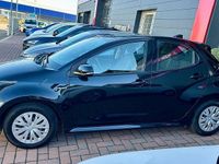 Usata Toyota Yaris Hybrid Business Edition 92 CV (67 kW) 2021 Nero Berlina