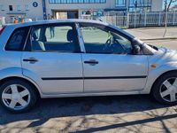 Usata Ford Fiesta Ghia 79 CV (58 kW) 2002 Utilitaria