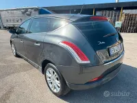 Usata Lancia Delta Gold 120 CV (88 kW) 2012 Bluazzurro Utilitaria