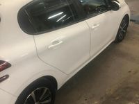 Usata Peugeot 208 2015 Bianco Utilitaria