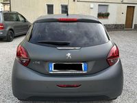 Usata Peugeot 208 120 CV (88 kW) 2017 Utilitaria