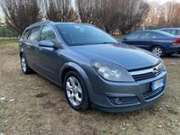 Usata Opel Astra Cosmo 150 CV (110 kW) 2005 Blu/azzurro Station wagon