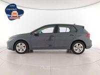 Usata VW Golf VIII Life 116 CV (85 kW) 2025 Dolphin grey metallizzato Berlina