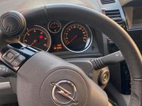 Usata Opel Zafira 110 CV (80 kW) 2014 Bianco Monovolume