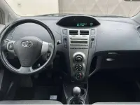 Usata Toyota Yaris 65 CV (47 kW) 2011 Rosso Utilitaria