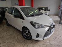 Usata Toyota Yaris Hybrid Style 75 CV (55 kW) 2015 Bianco Berlina