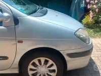 Usata Renault Scénic 107 CV (78 kW) 2002 Giallo Monovolume