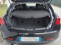 Usata Alfa Romeo Giulietta Progression 105 CV (77 kW) 2012 Nero Utilitaria