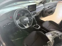 Nuova Dacia Sandero Expression 101 CV (74 kW) 2026 Grigio Berlina