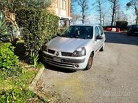 Usata Renault Clio II 65 CV (47 kW) 2002 Grigio Utilitaria