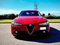 Usata Alfa Romeo Giulia 150 CV (110 kW) 2017 Rosso Berlina