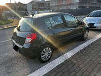 Usata Renault Clio II Dynamique 75 CV (55 kW) 2010 Nero Berlina