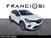 Usata Renault Captur Intens 160 CV (117 kW) 2021 Bianco SUV