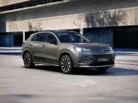 Nuova VW T-Roc Life 115 CV (84 kW) 2026 Nero SUV