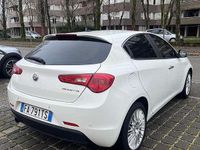 Usata Alfa Romeo Giulietta Exclusive 120 CV (88 kW) 2015 Utilitaria