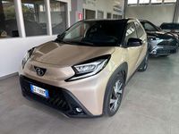 Usata Toyota Aygo X Lounge 72 CV (52 kW) 2025 Beige SUV