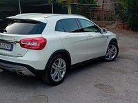 Usata Mercedes GLA200 136 CV (100 kW) 2014 Bianco SUV